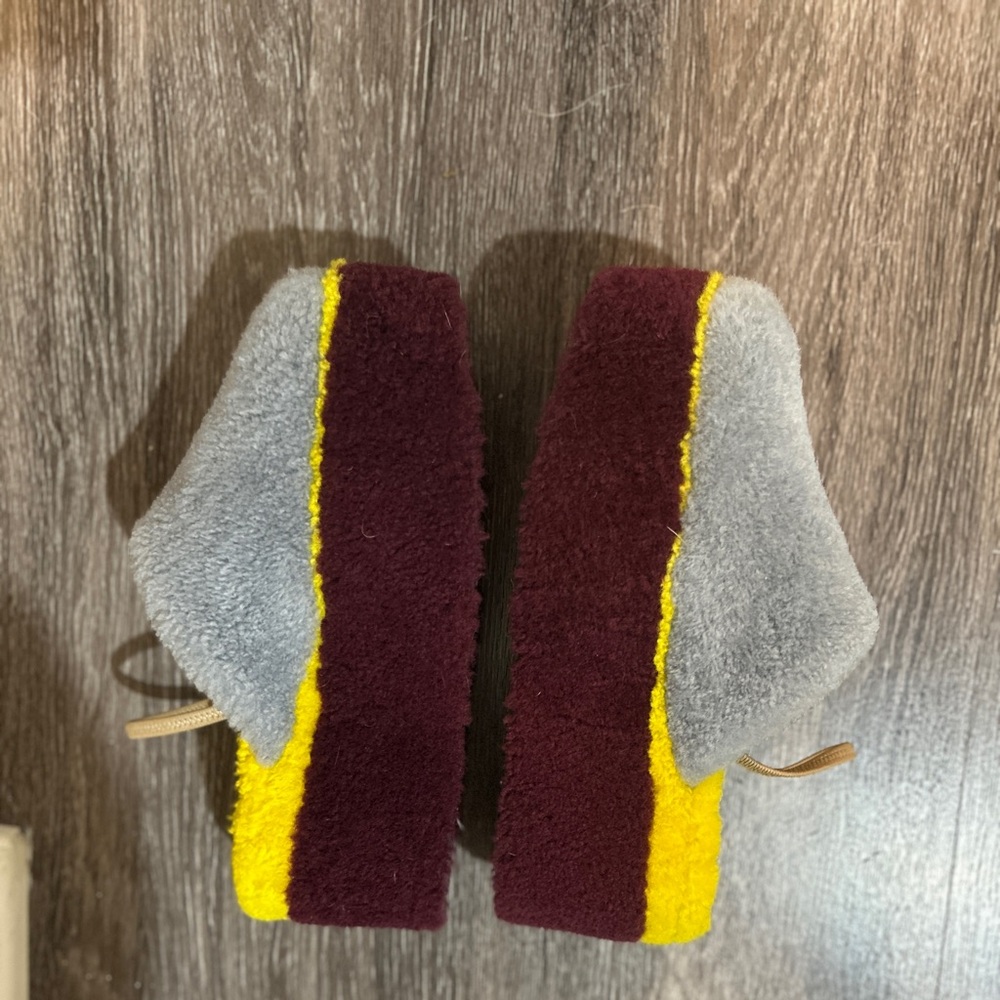Fendi Fuzzy Mules Heel Strap 7 /37 Burgundy Yellow Gray Platform Flatform GUC